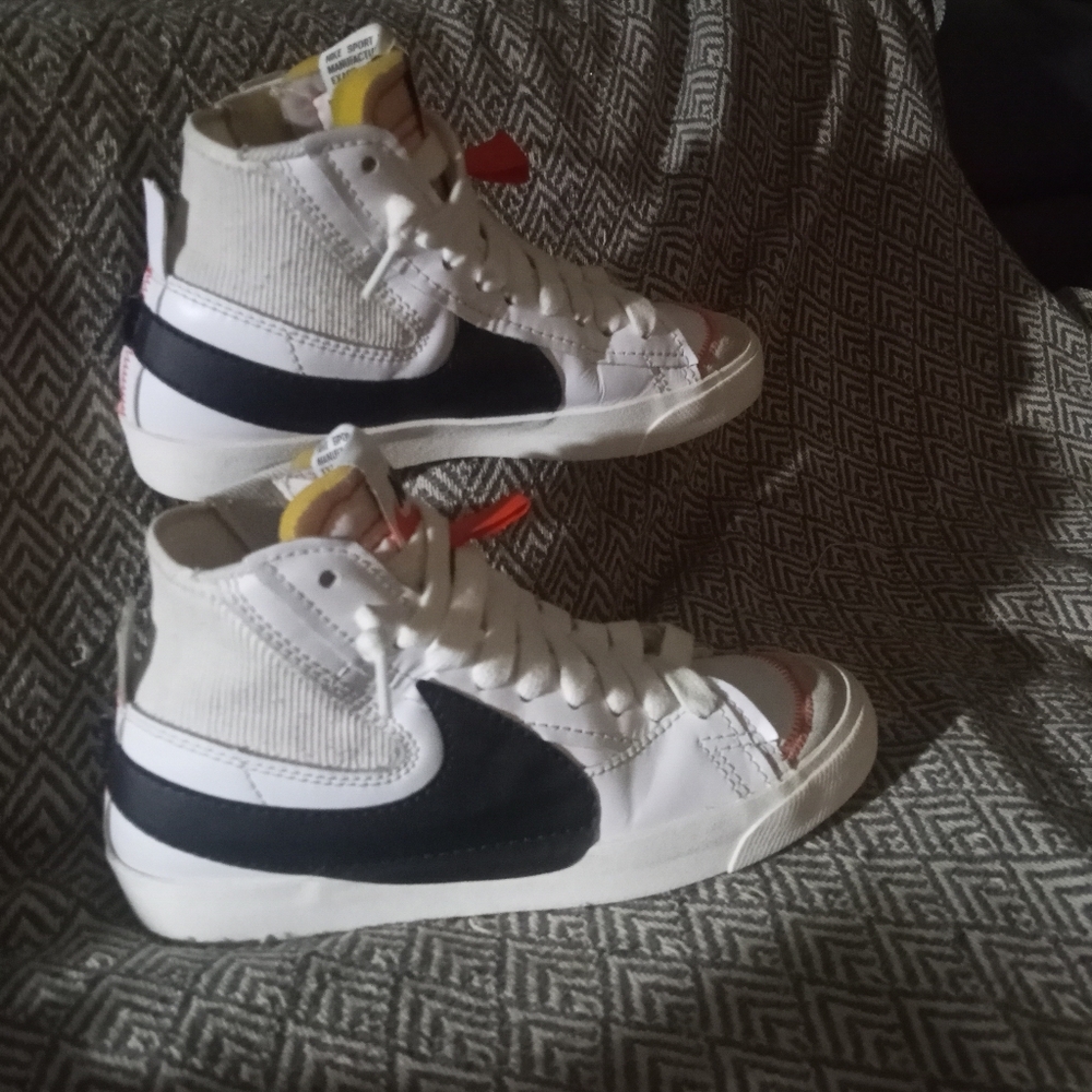 Nike Blazer "Big Swoosh" - Picture 2 of 9